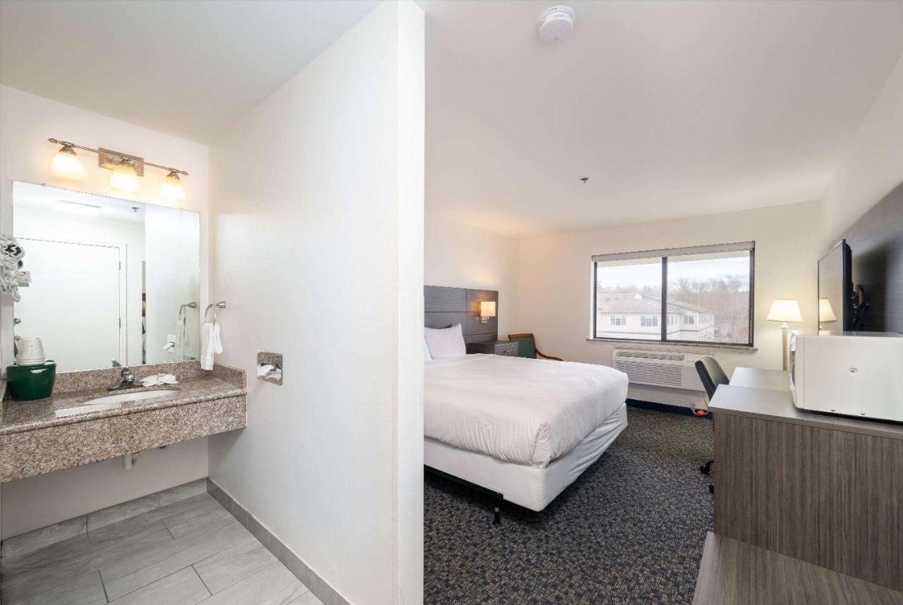 Baymont Inn & Suites By Wyndham Bellingham Bagian luar foto