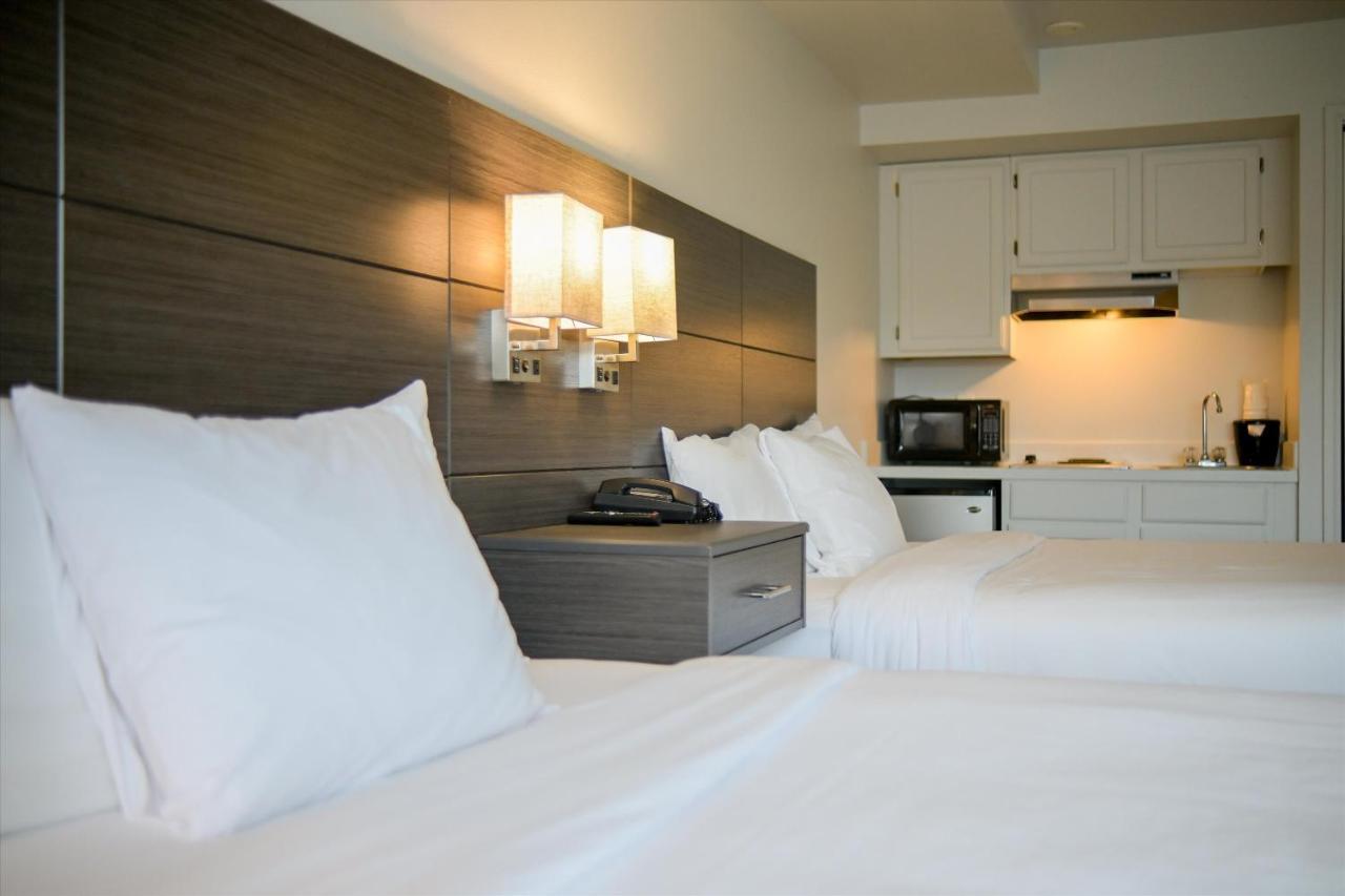 Baymont Inn & Suites By Wyndham Bellingham Bagian luar foto