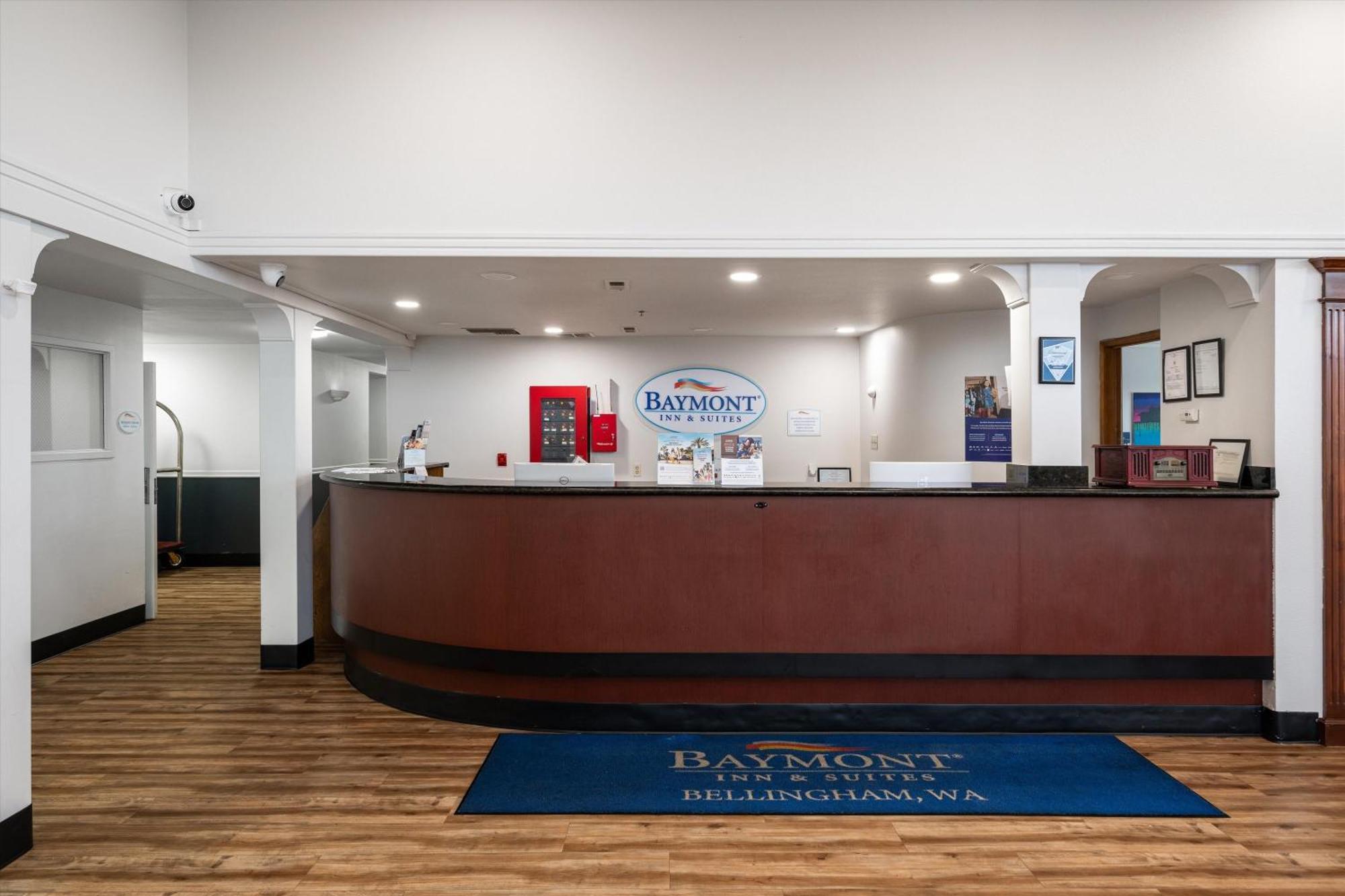 Baymont Inn & Suites By Wyndham Bellingham Bagian luar foto