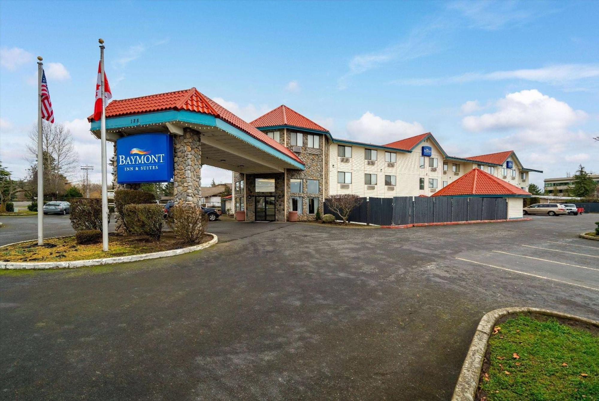 Baymont Inn & Suites By Wyndham Bellingham Bagian luar foto