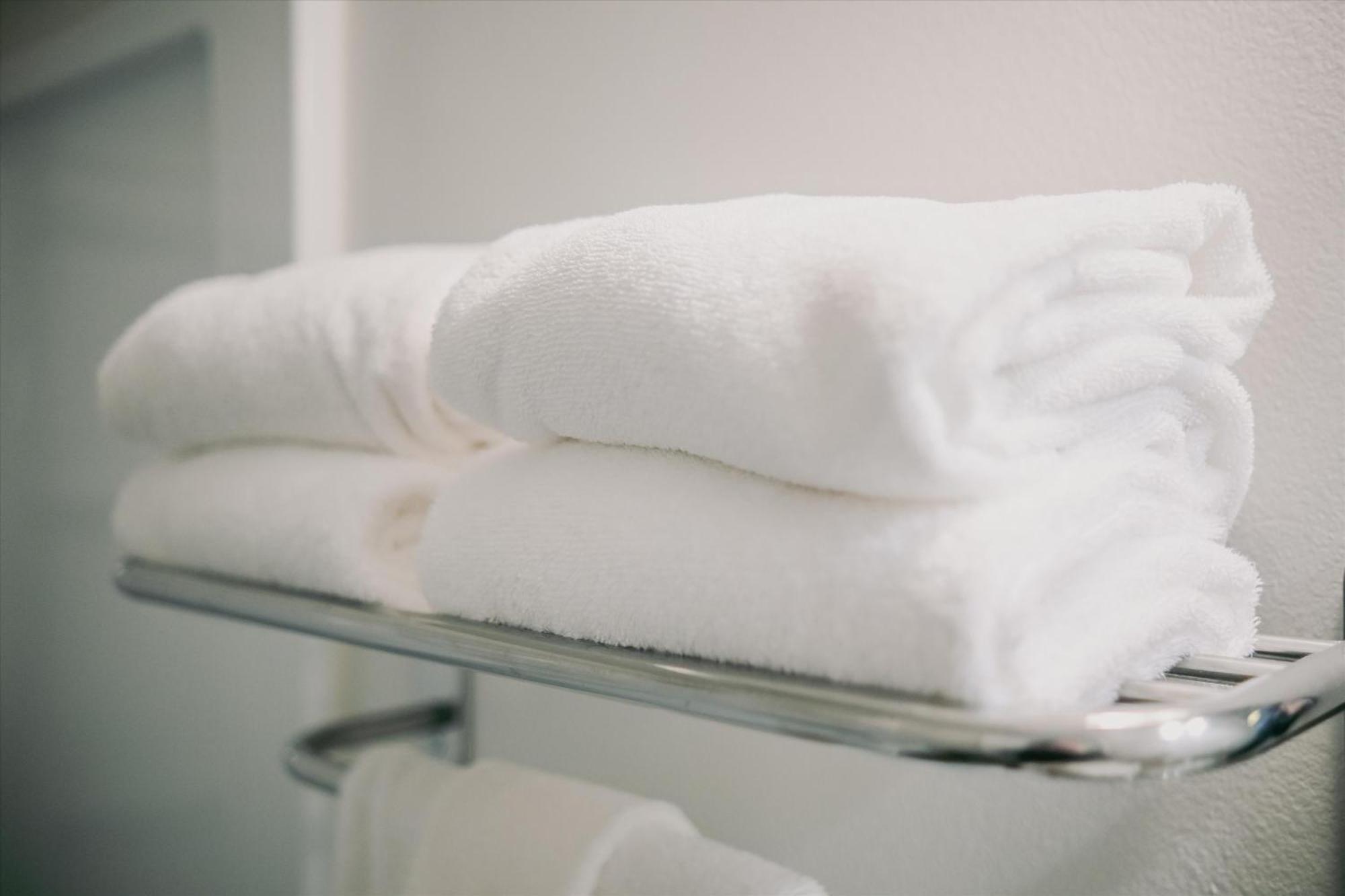 Baymont Inn & Suites By Wyndham Bellingham Bagian luar foto