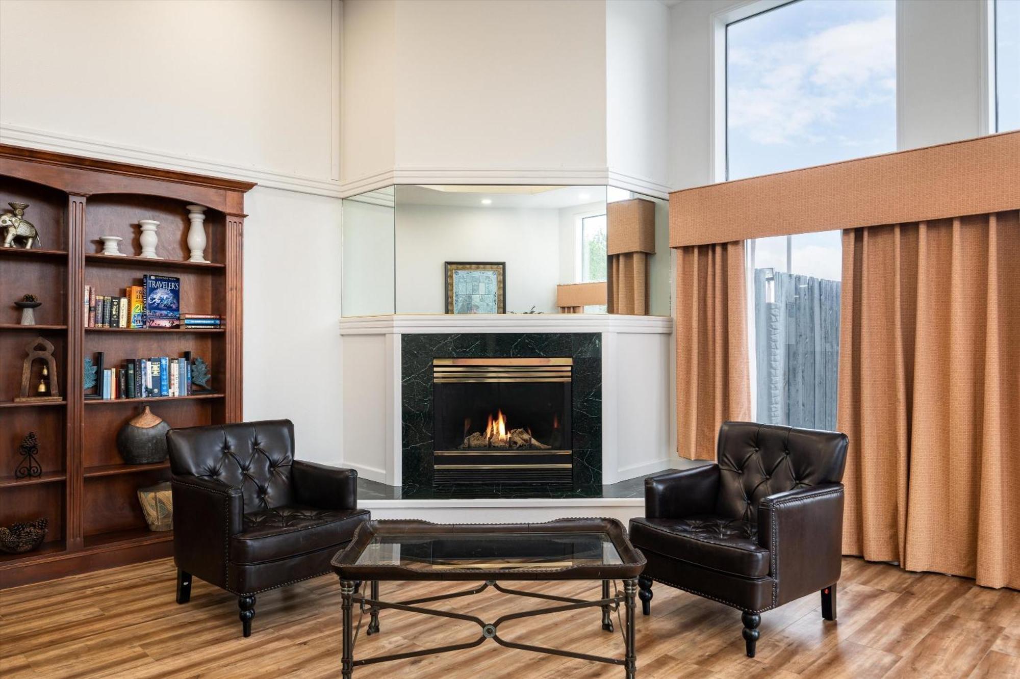 Baymont Inn & Suites By Wyndham Bellingham Bagian luar foto