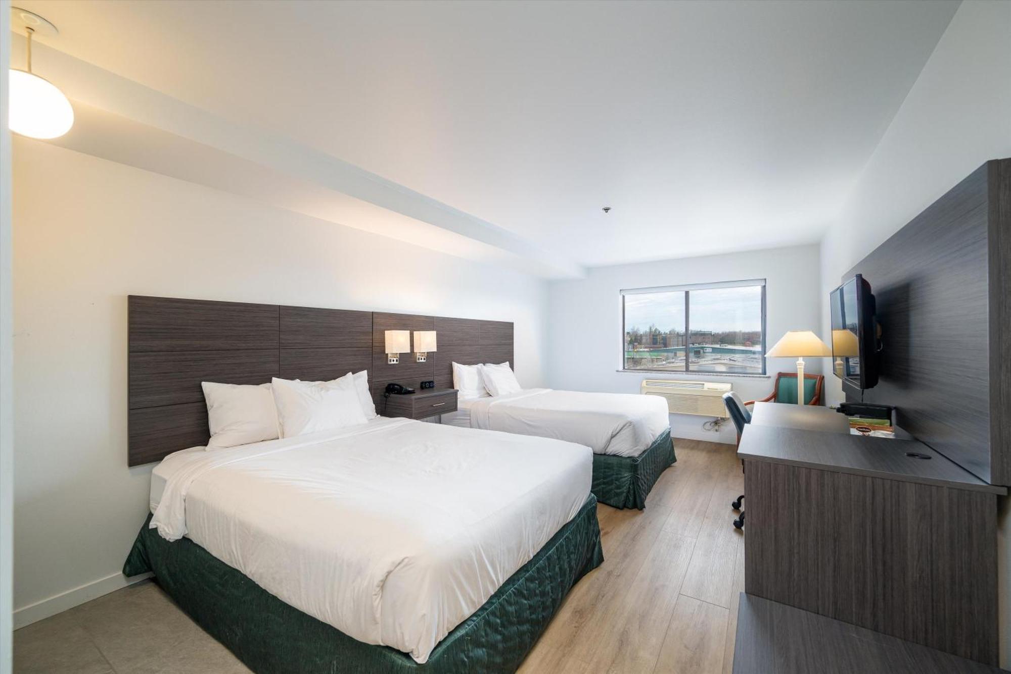 Baymont Inn & Suites By Wyndham Bellingham Bagian luar foto