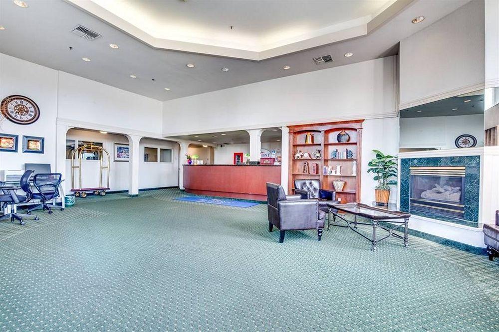 Baymont Inn & Suites By Wyndham Bellingham Bagian luar foto