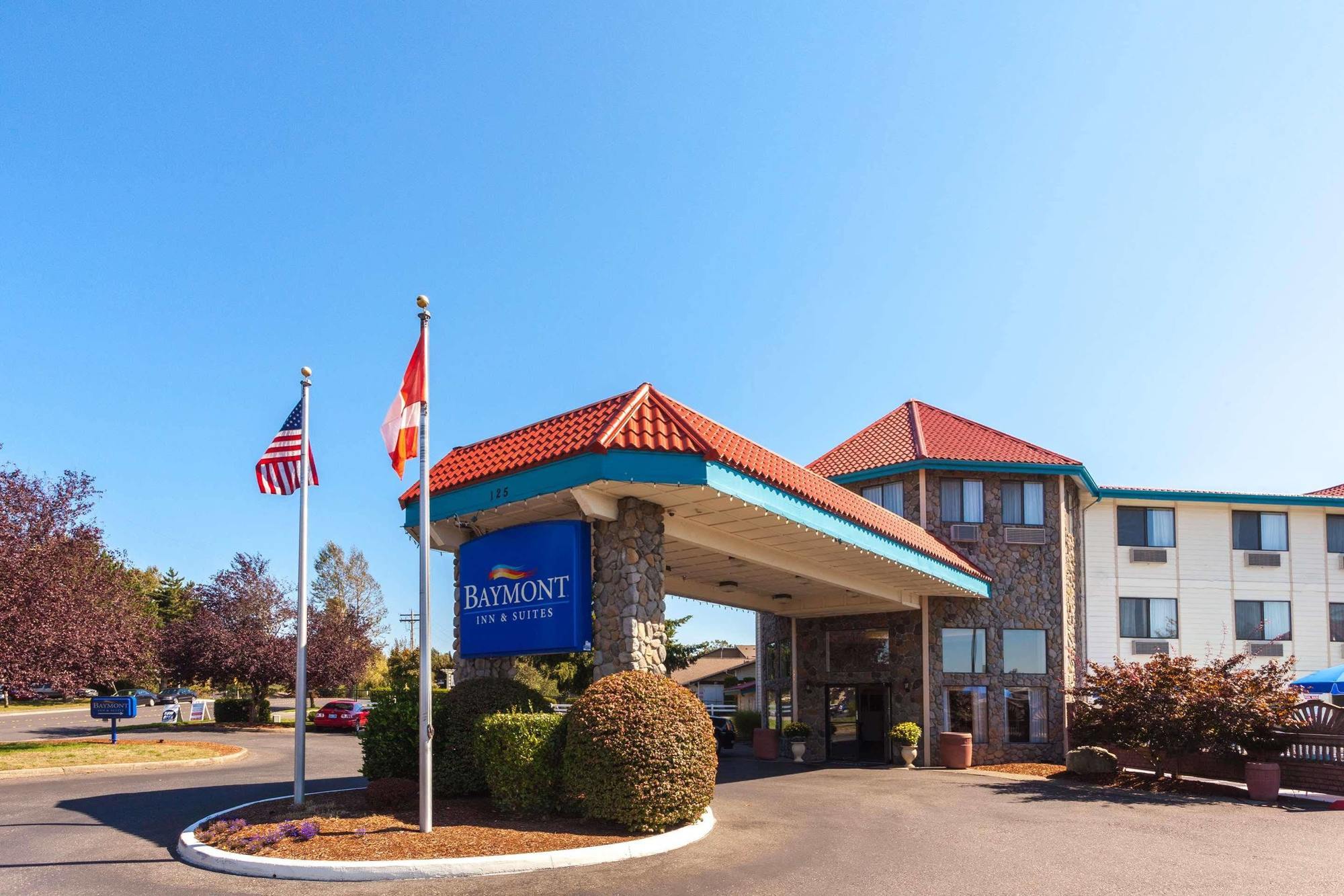 Baymont Inn & Suites By Wyndham Bellingham Bagian luar foto